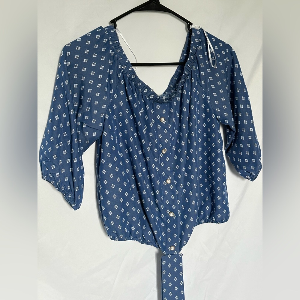 Moasic & CO off the shoulder top